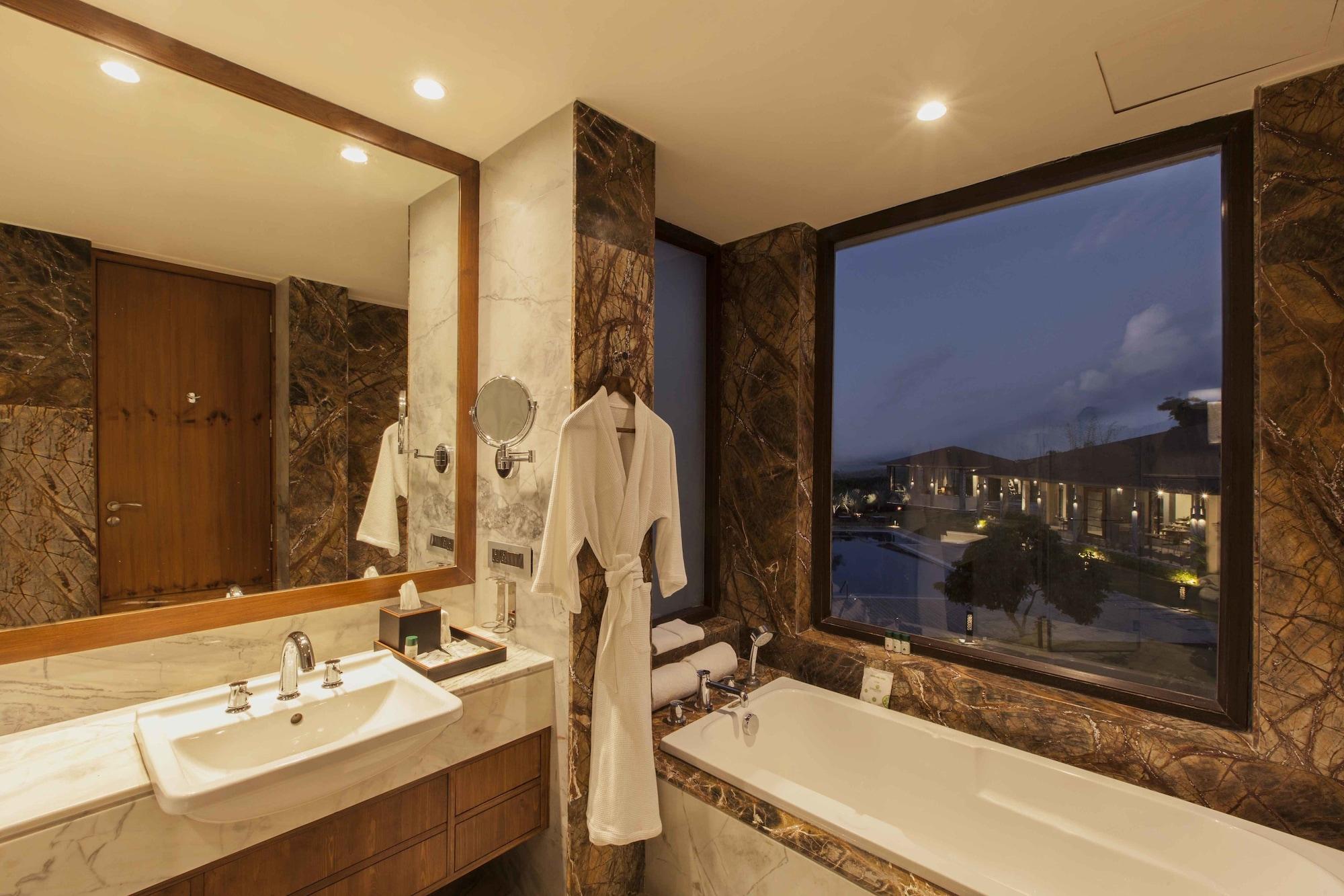 Lemon Tree Premier, Corbett Hotel Рамнагар Екстериор снимка