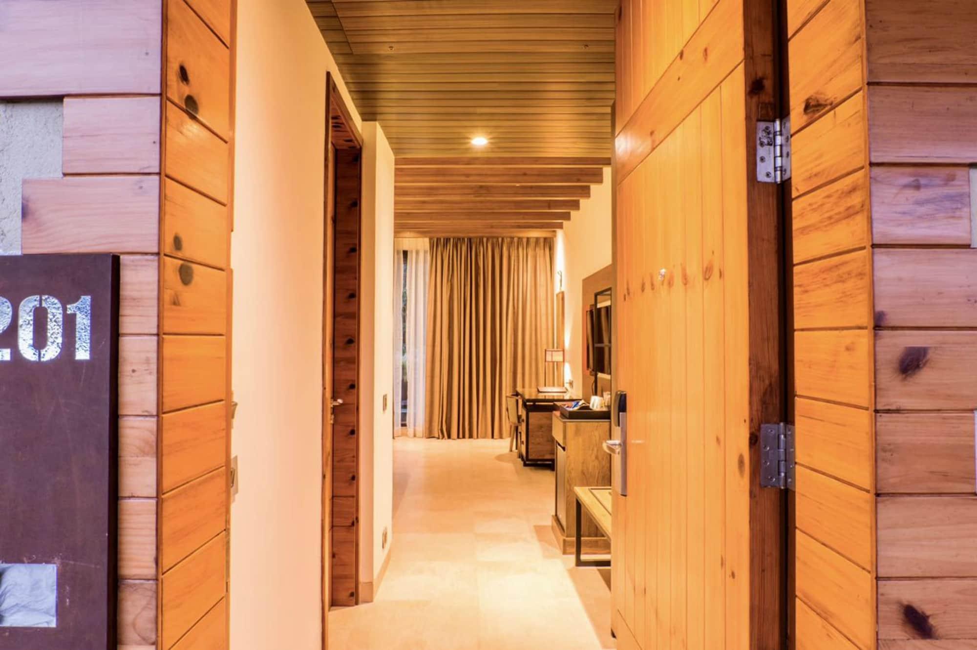 Lemon Tree Premier, Corbett Hotel Рамнагар Екстериор снимка
