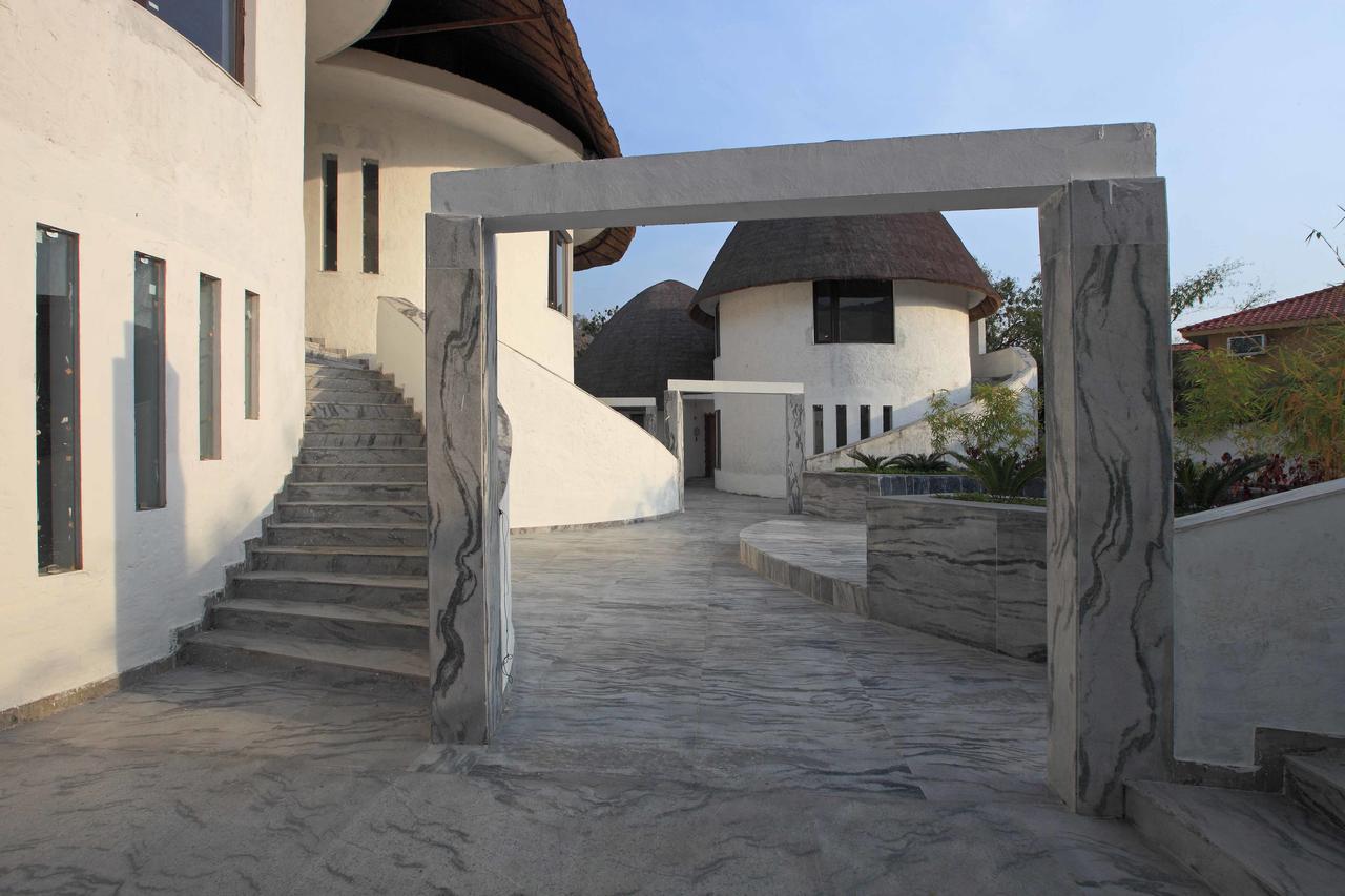 Lemon Tree Premier, Corbett Hotel Рамнагар Екстериор снимка